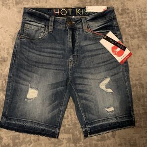 Hot Kiss Bermuda Walking Shorts Womens 7 Blue Jeans Distressed Ripped/Torn